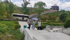 <b>不畏酷暑，参观指导促提升</b>