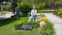 孙礼仁纪念碑落成：以《思索》之名，传承艺术之魂