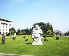 石雕艺术：凝固的时光，永恒的美学